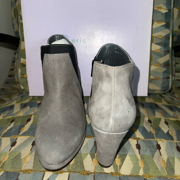 New Eric Michael grey suede boots heels 8 39 $200 - Picture 5 of 5